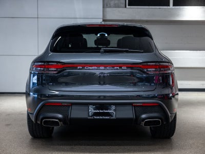 2026 Porsche Macan Base