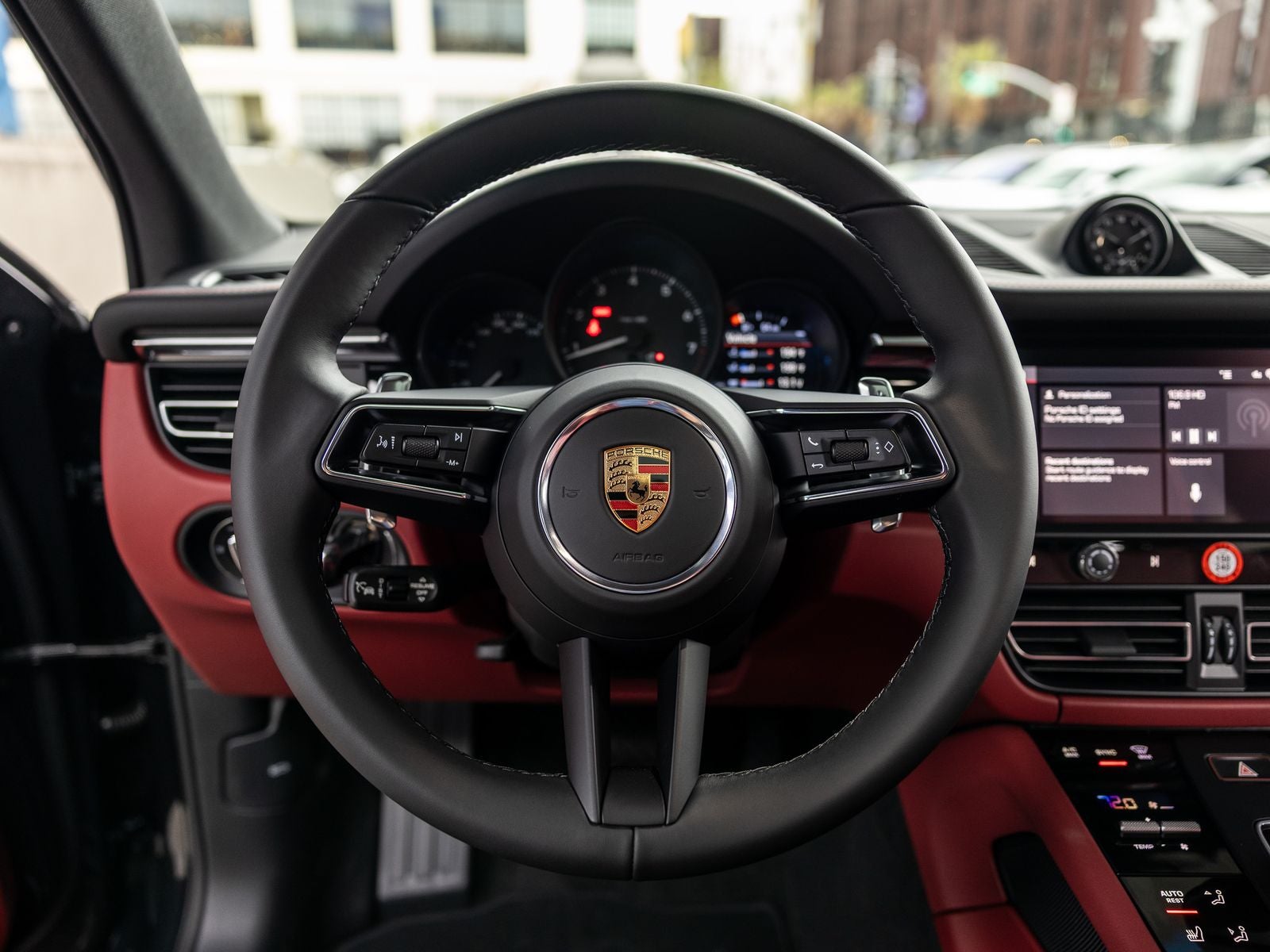 2026 Porsche Macan Base