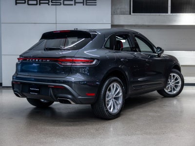 2026 Porsche Macan Base