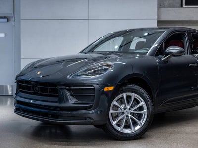 2026 Porsche Macan Base