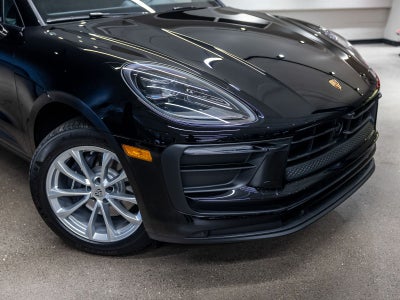 2026 Porsche Macan Macan