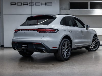 2026 Porsche Macan Macan