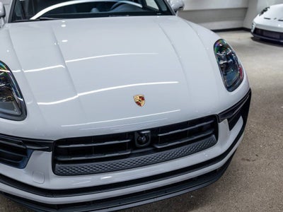 2026 Porsche Macan Macan
