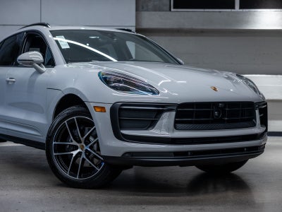 2026 Porsche Macan Macan