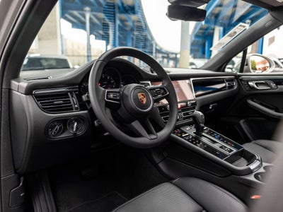 2026 Porsche Macan Macan