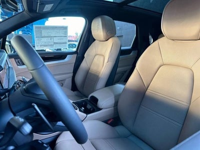 2025 Porsche Cayenne Cayenne