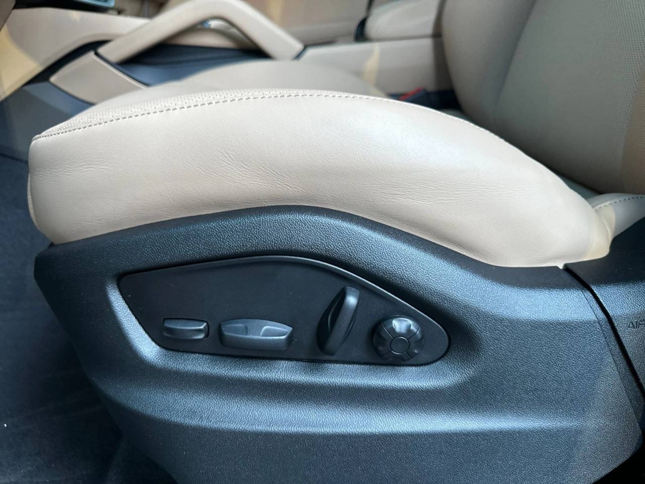 2025 Porsche Cayenne Cayenne