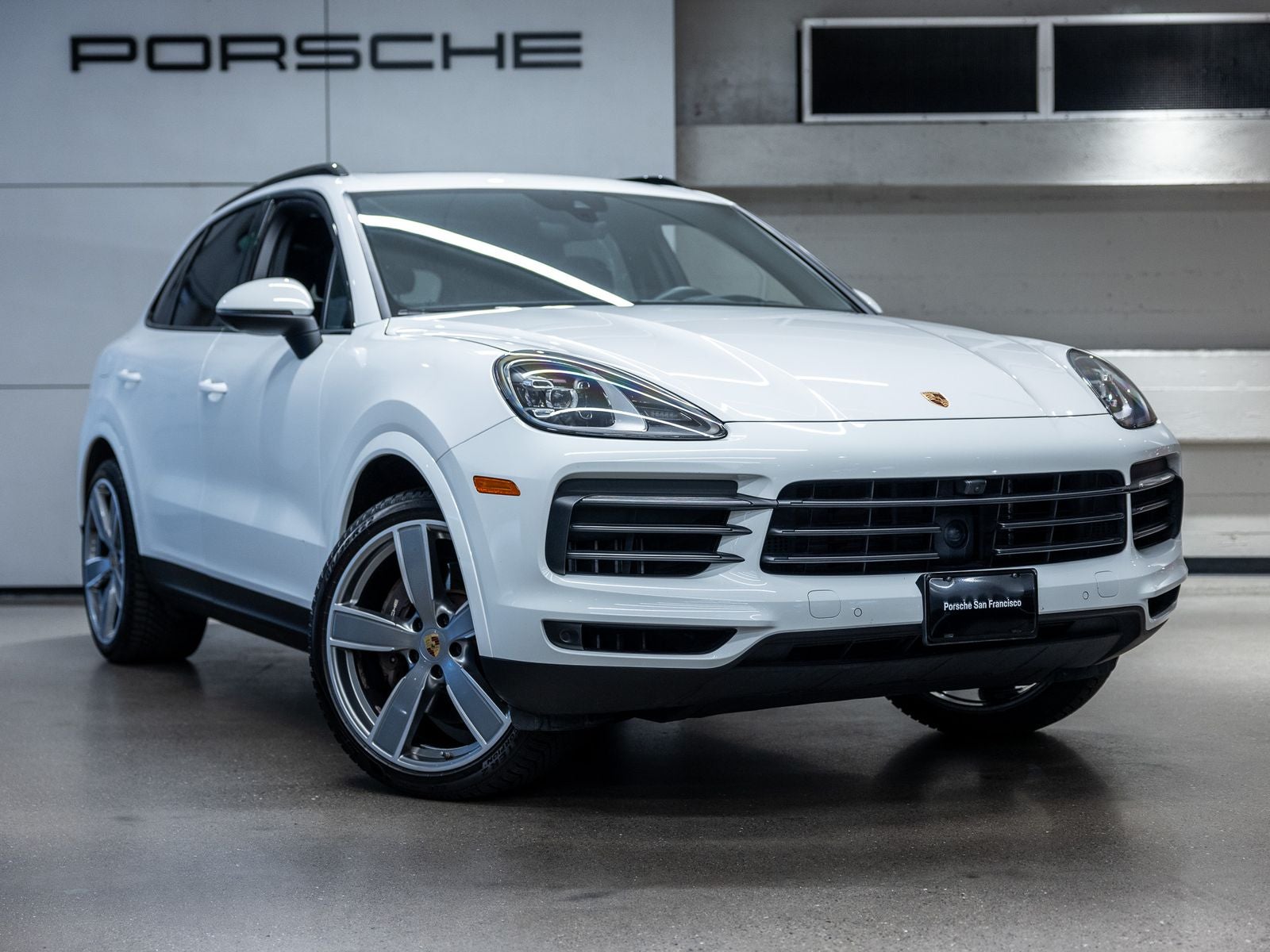2023 Porsche Cayenne Platinum Edition