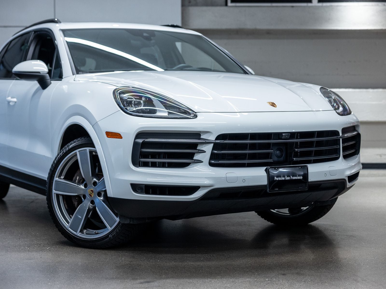 2023 Porsche Cayenne Platinum Edition