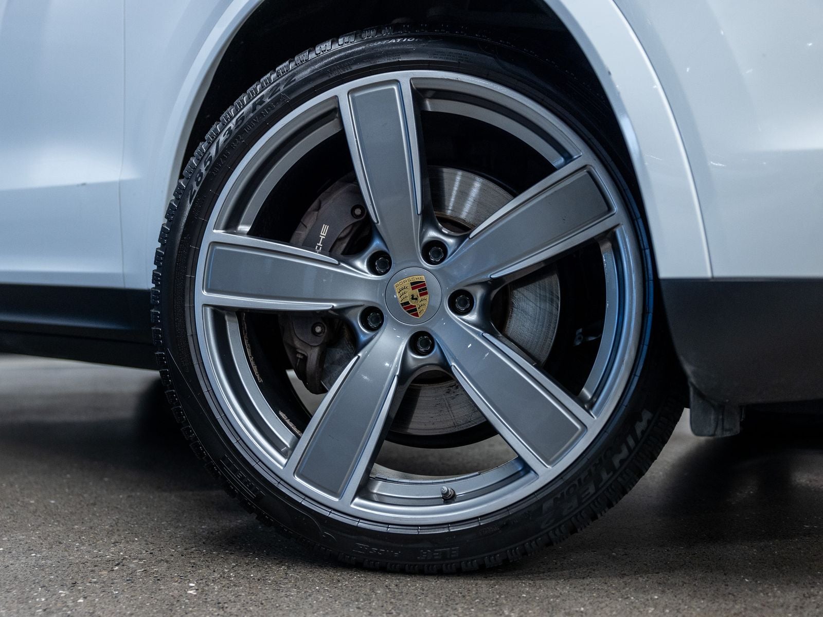 2023 Porsche Cayenne Platinum Edition