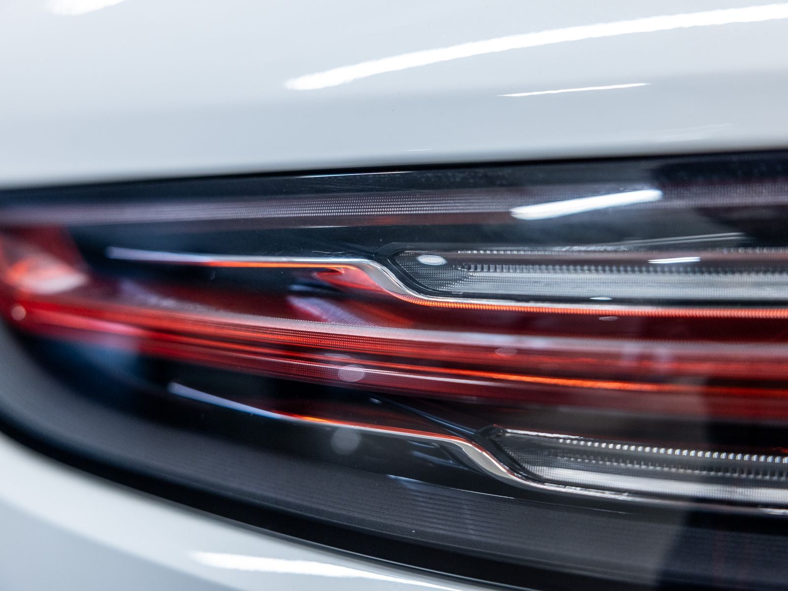 2023 Porsche Cayenne Platinum Edition