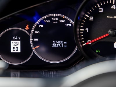 2023 Porsche Cayenne Platinum Edition