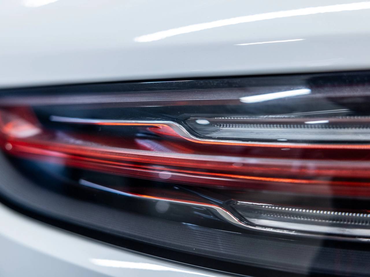 2023 Porsche Cayenne Platinum Edition