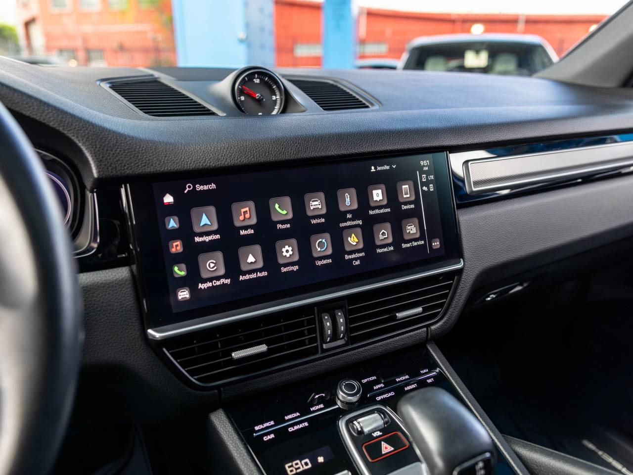 2023 Porsche Cayenne Platinum Edition