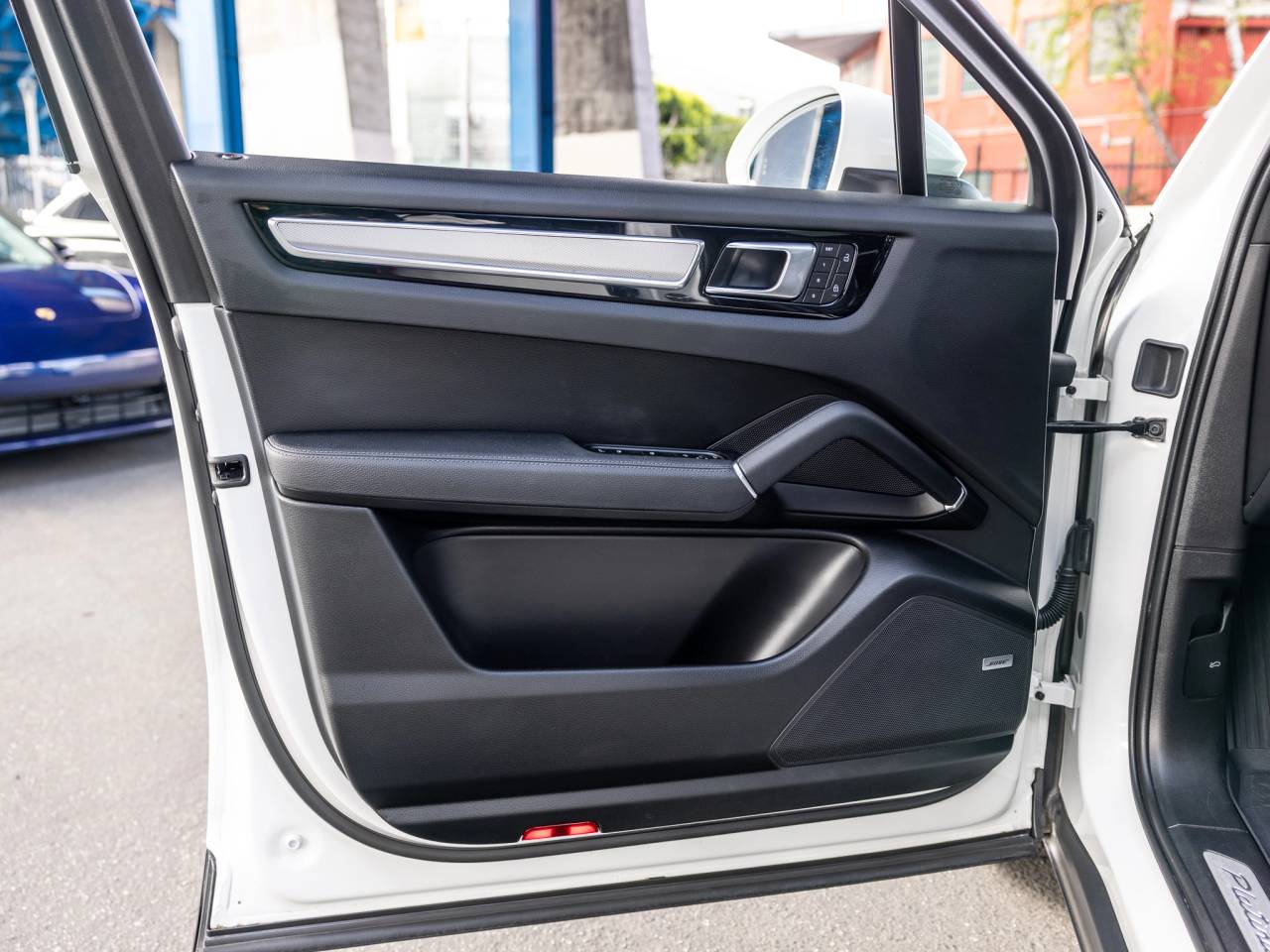 2023 Porsche Cayenne Platinum Edition