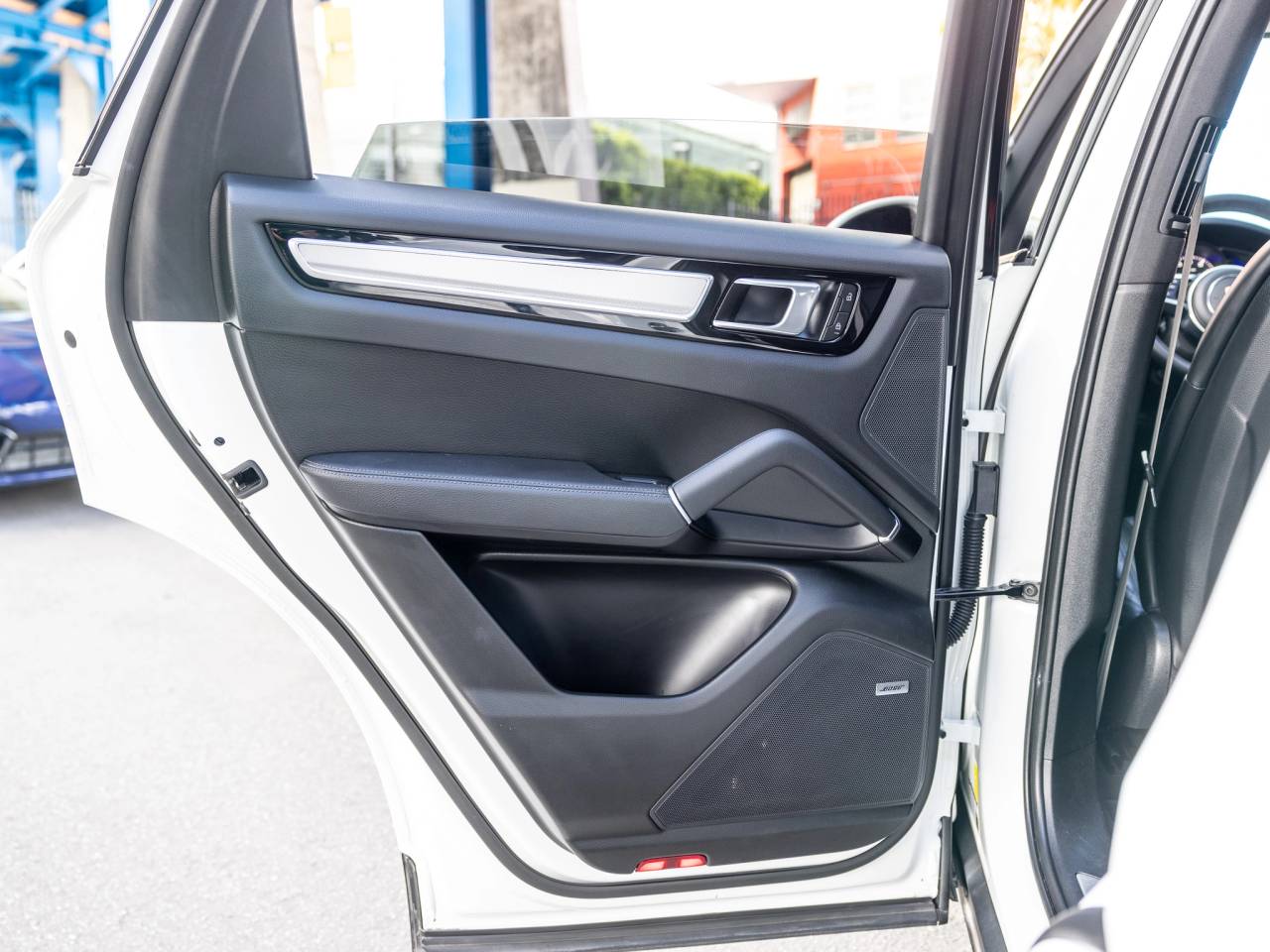 2023 Porsche Cayenne Platinum Edition