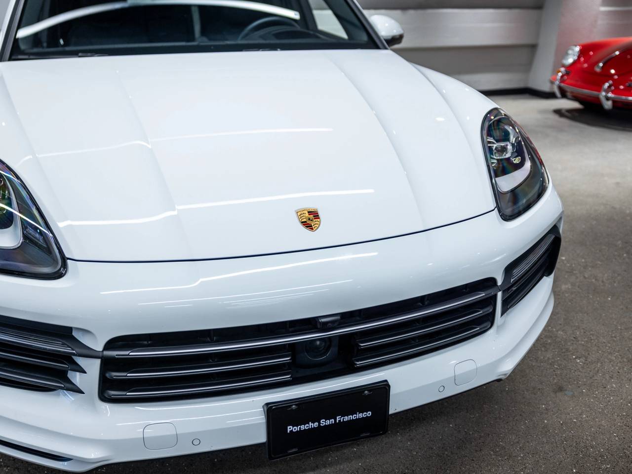 2023 Porsche Cayenne Platinum Edition