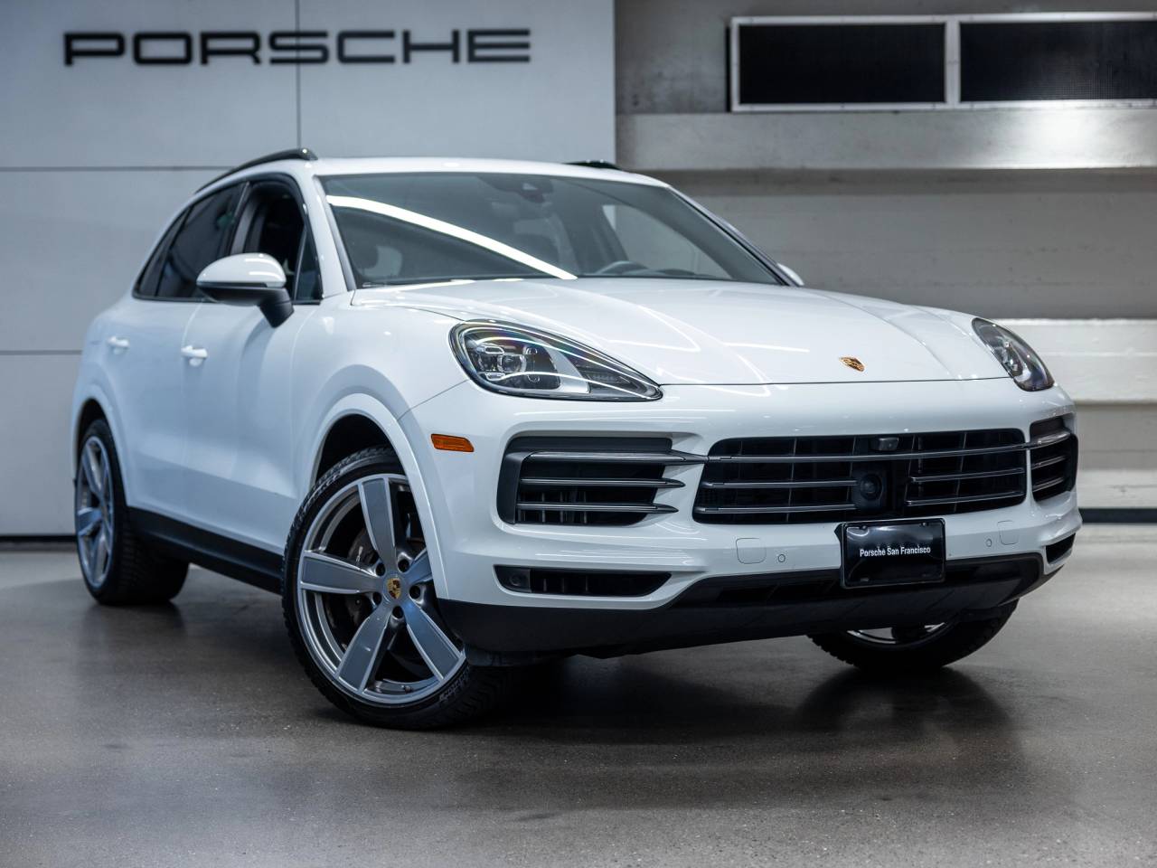 2023 Porsche Cayenne Platinum Edition