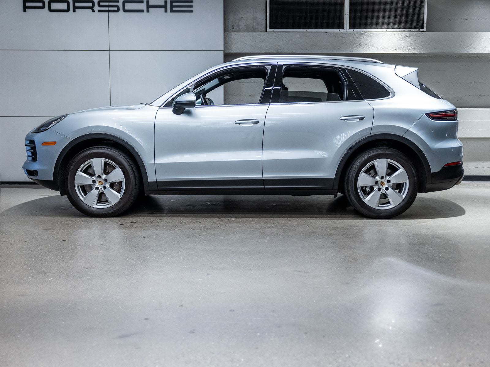 2023 Porsche Cayenne Cayenne (MY23)