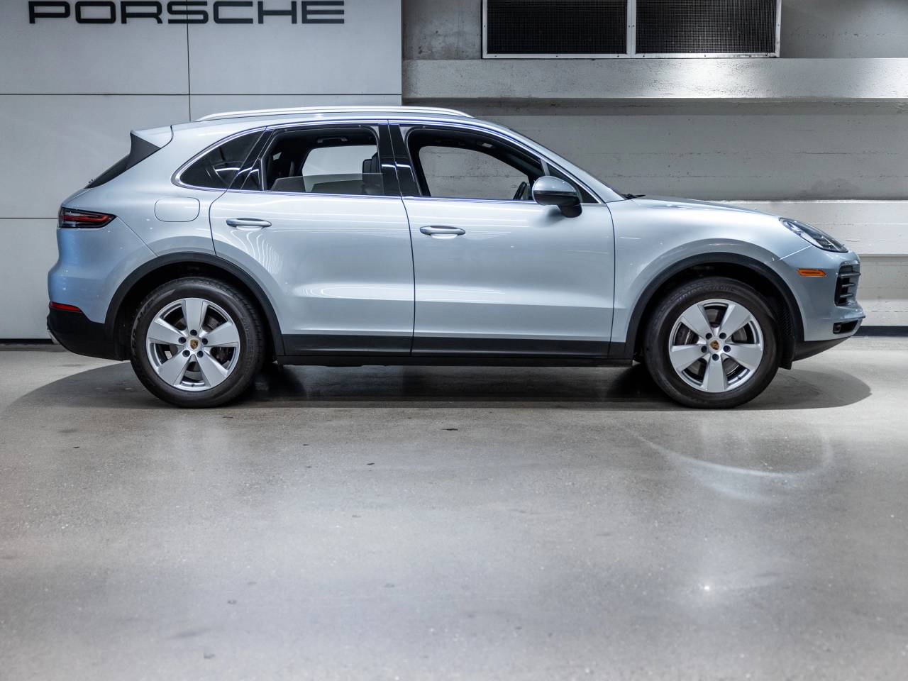 2023 Porsche Cayenne Cayenne (MY23)