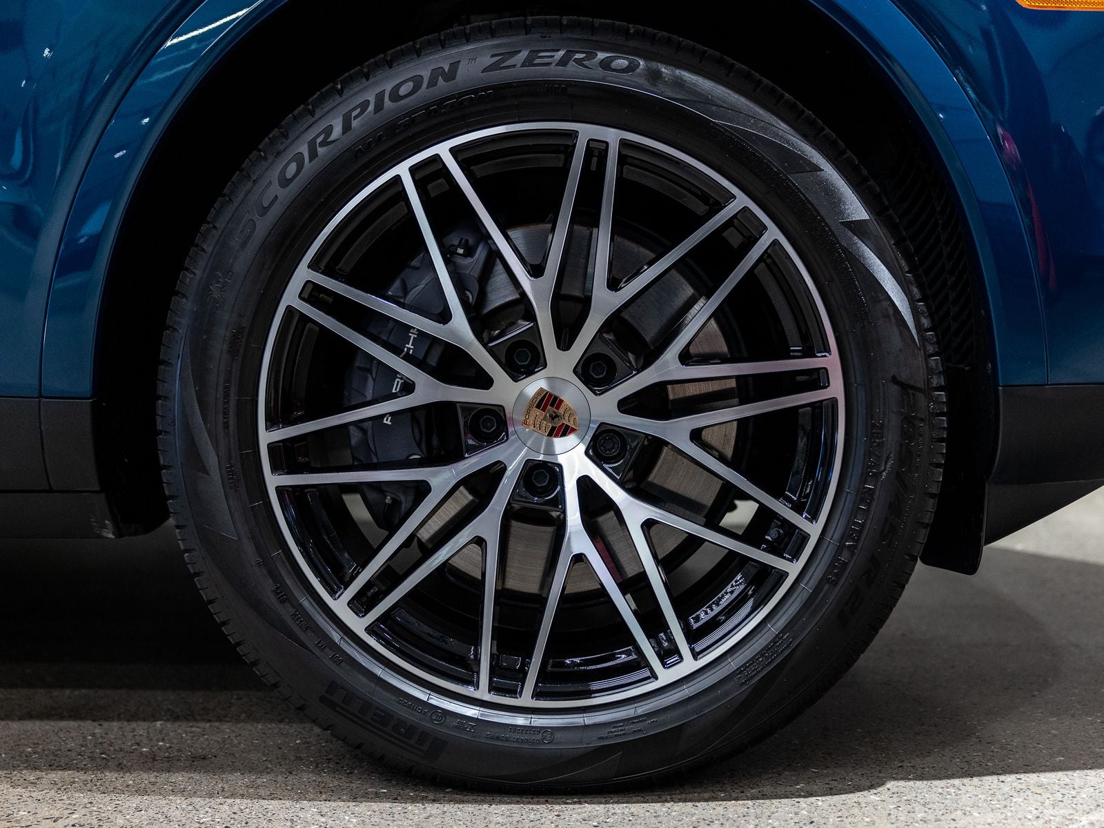 2025 Porsche Cayenne Base