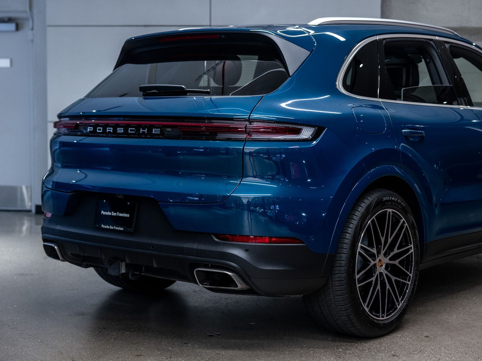 2025 Porsche Cayenne Base