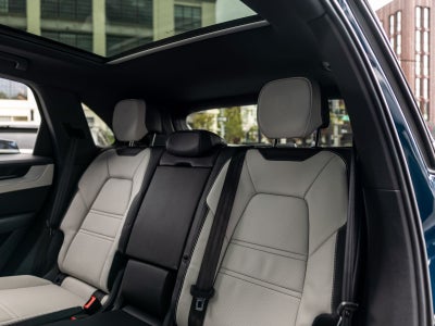2025 Porsche Cayenne Base