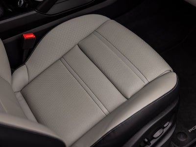 2025 Porsche Cayenne Base