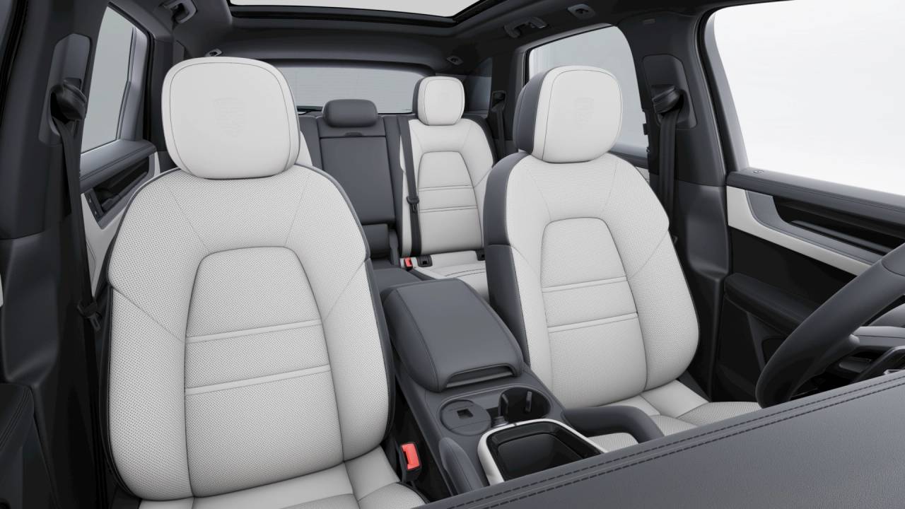 2025 Porsche Cayenne Base
