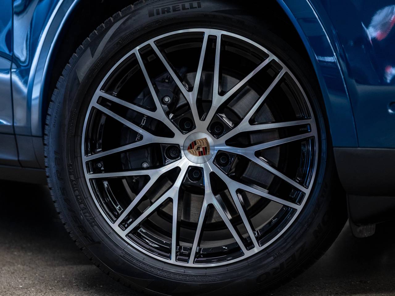 2025 Porsche Cayenne Base