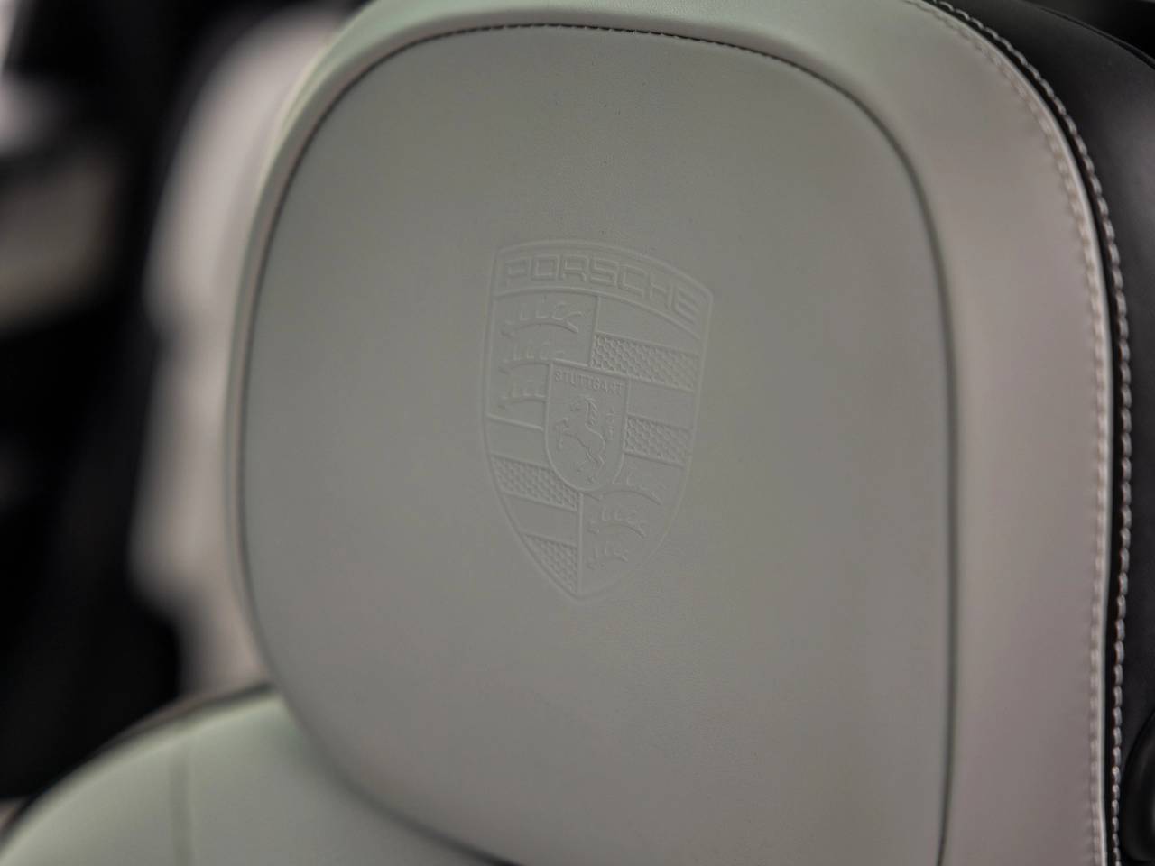 2025 Porsche Cayenne Base