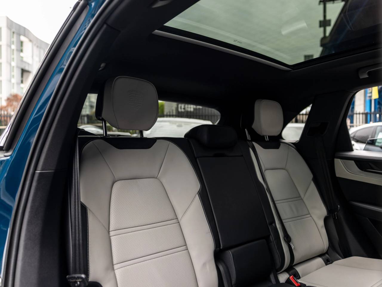 2025 Porsche Cayenne Base