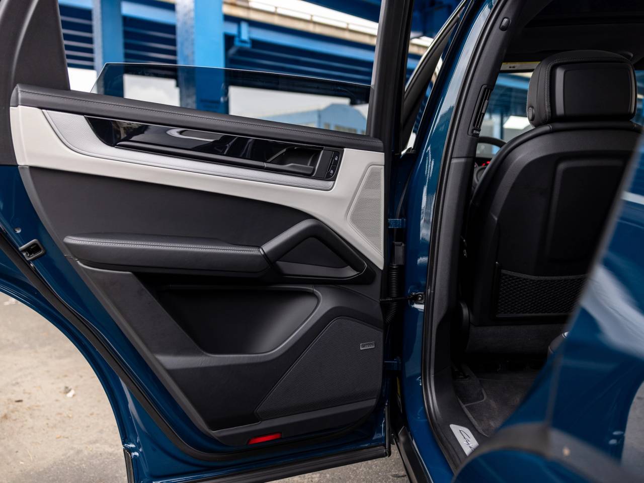 2025 Porsche Cayenne Base