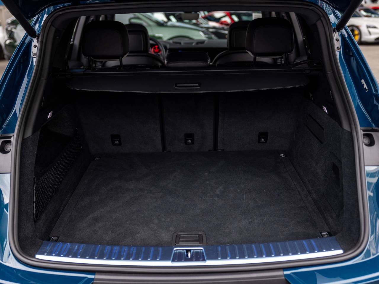 2025 Porsche Cayenne Base