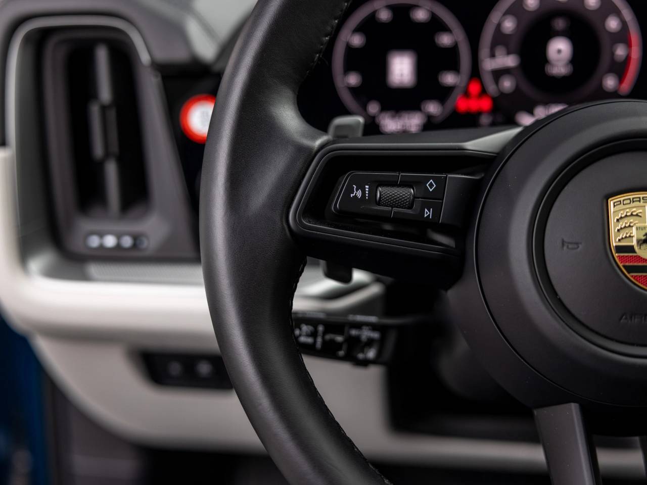 2025 Porsche Cayenne Base