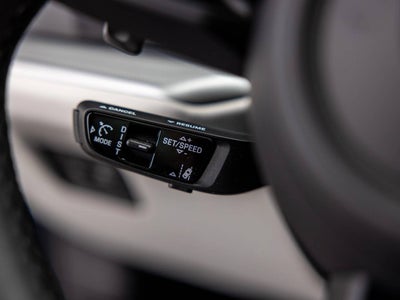 2025 Porsche Cayenne Base