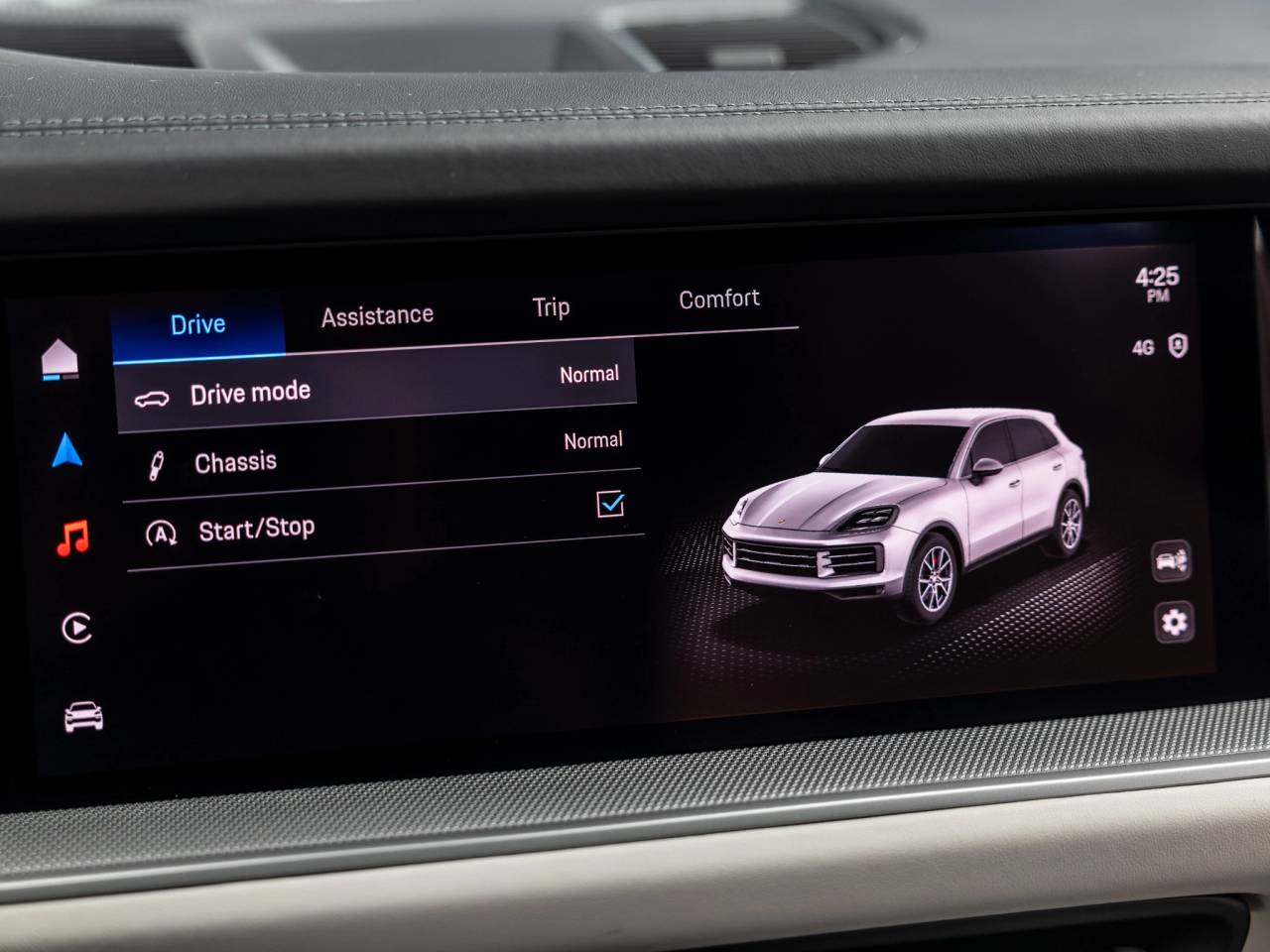 2025 Porsche Cayenne Base