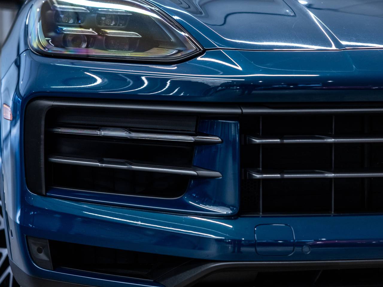 2025 Porsche Cayenne Base