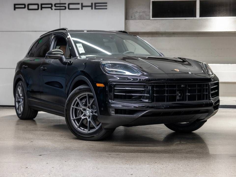 2025 Porsche Cayenne Base