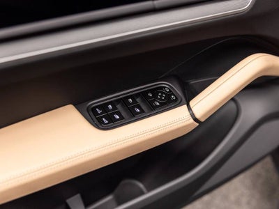 2025 Porsche Cayenne Base