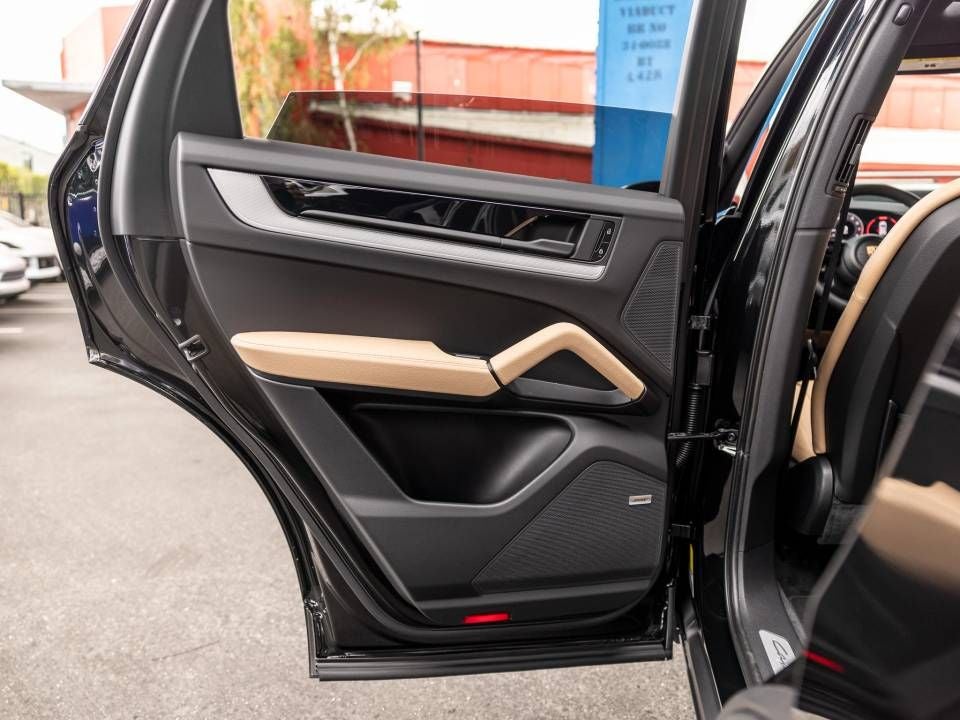 2025 Porsche Cayenne Base