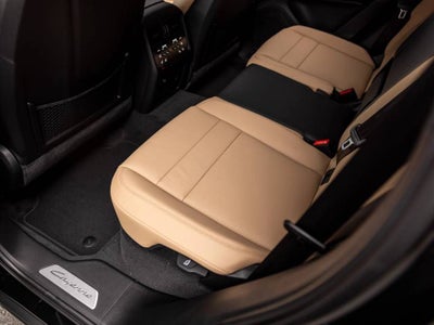 2025 Porsche Cayenne Base