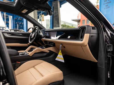 2025 Porsche Cayenne Base