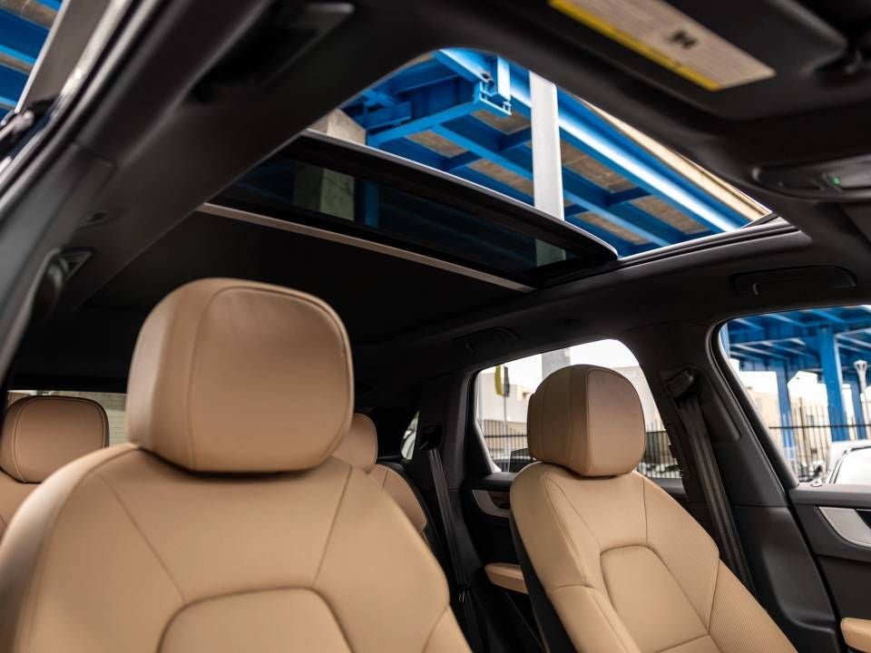 2025 Porsche Cayenne Base