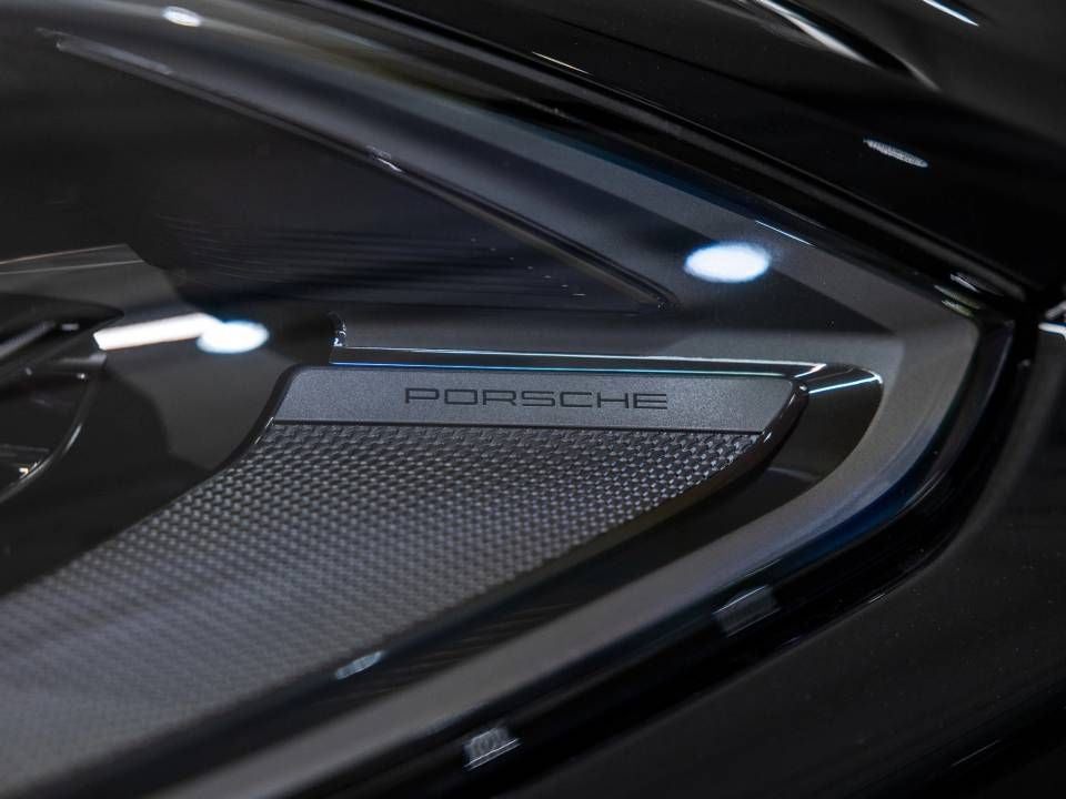 2025 Porsche Cayenne Base