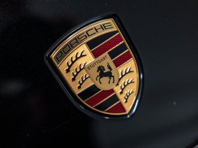 2025 Porsche Cayenne Base