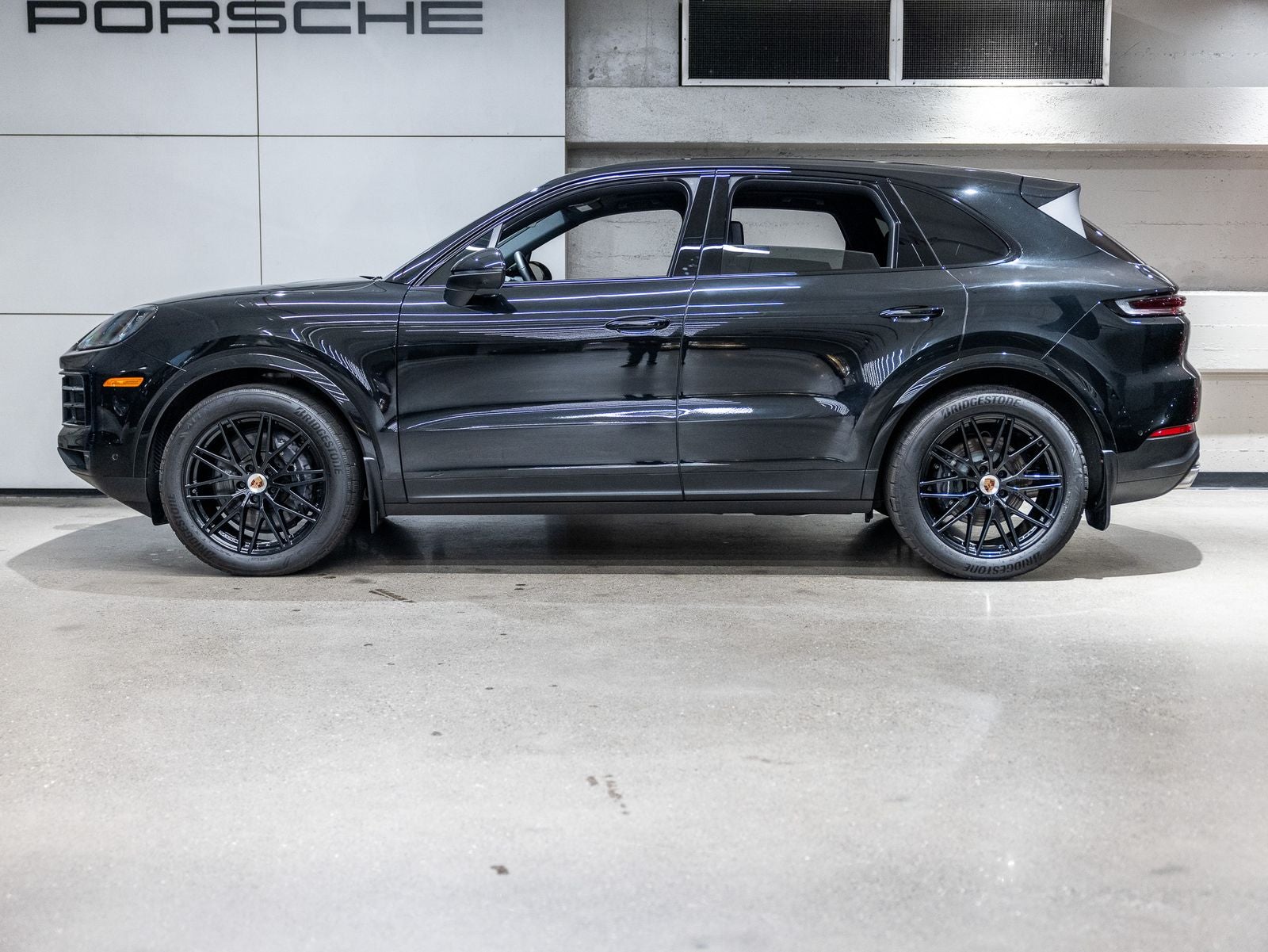 2025 Porsche Cayenne Base