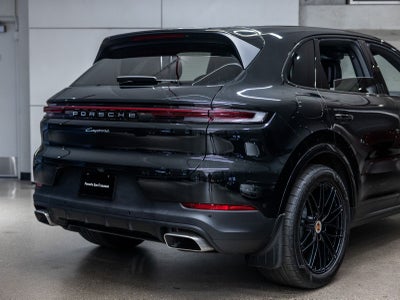 2025 Porsche Cayenne Base