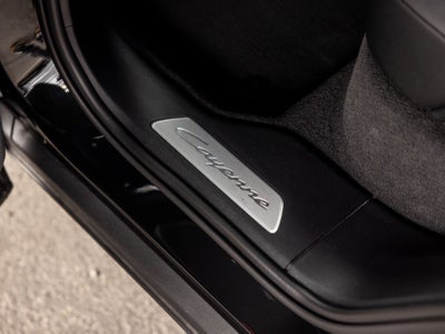 2025 Porsche Cayenne Base
