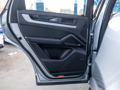 2025 Porsche Cayenne Cayenne